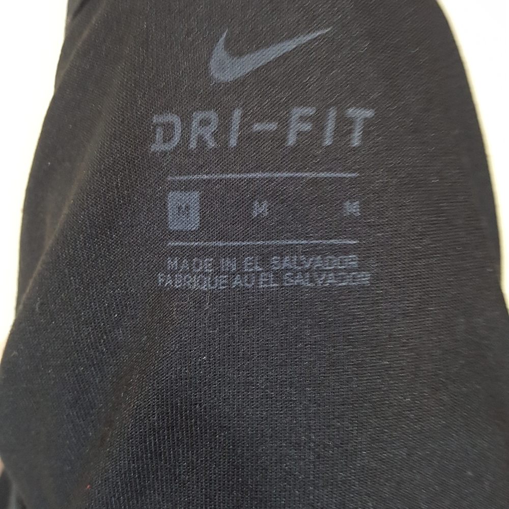 Nike dry fit black short sleeve t-shirt - Picture 4 of 5
